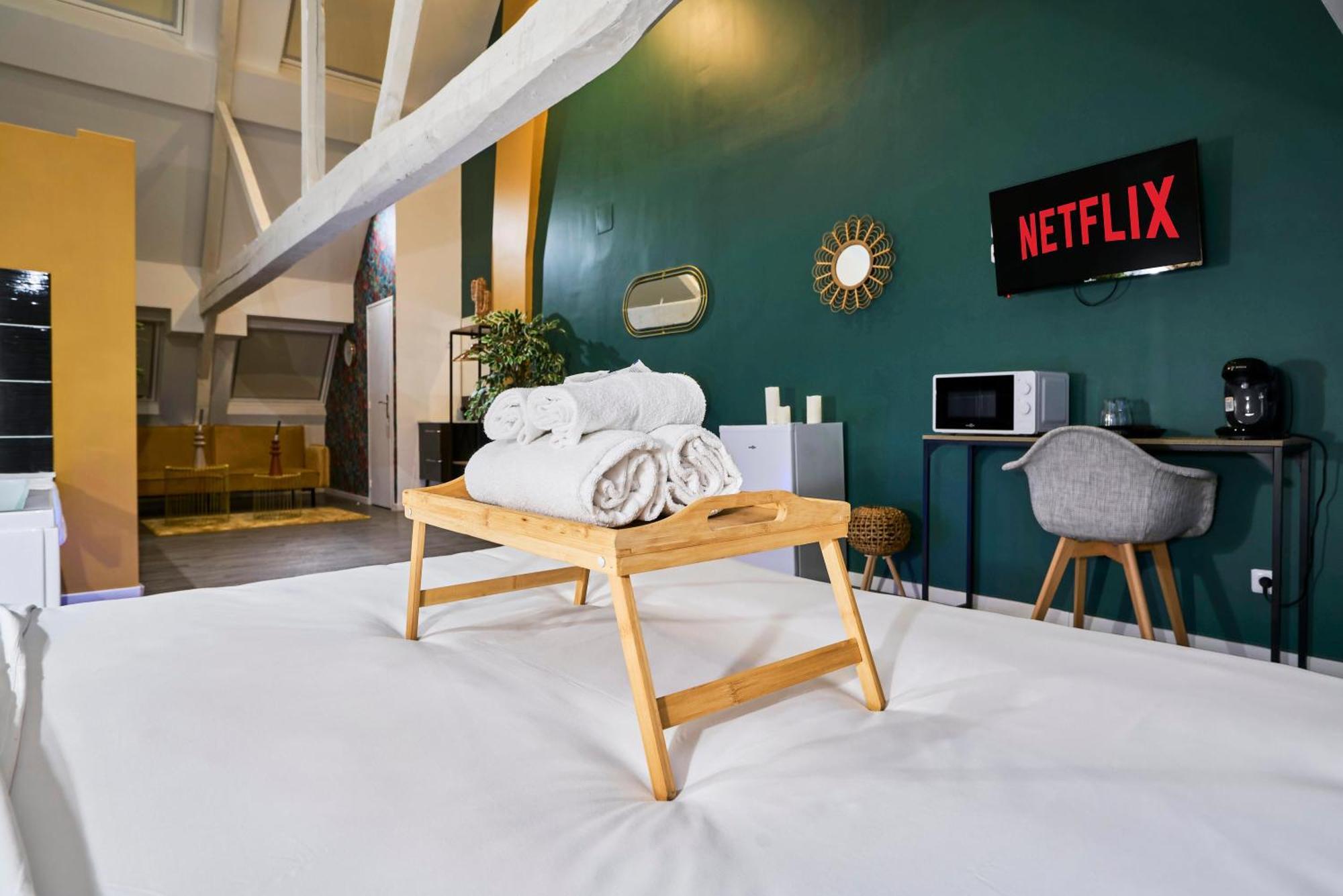 Ng Suitehome - Lille I Roubaix Centre I Grand Place - Balneo - Netflix - Wifi Exterior foto